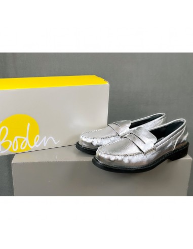 Boden silver loafers, size 8, NEW IN BOX! les ligaments