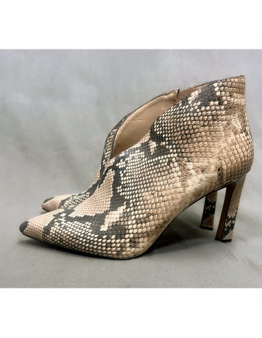 Vince Camuto snakeskin heels, size 9 commande en ligne